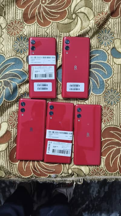 japanese brand, rakuten hand 5g 4,128 with box pack condition