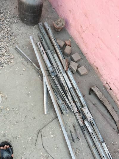 L 2 Solar stand for sale