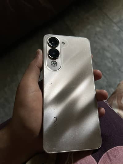 Vivo y04