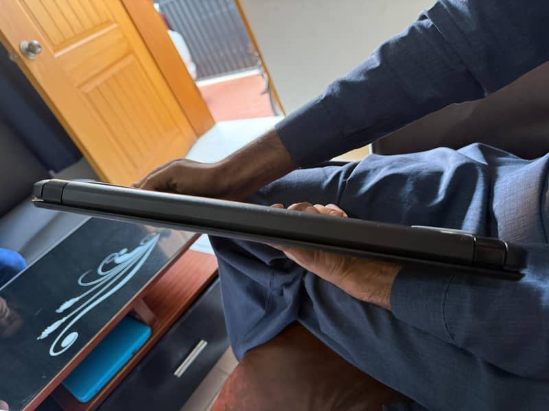 Hp laptop core i3 7th gen 8gm ram 256gb ssd windows 10 excellent 2