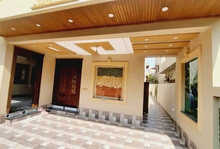 House Spread Over 10 Marla In Valencia Housing Society Available