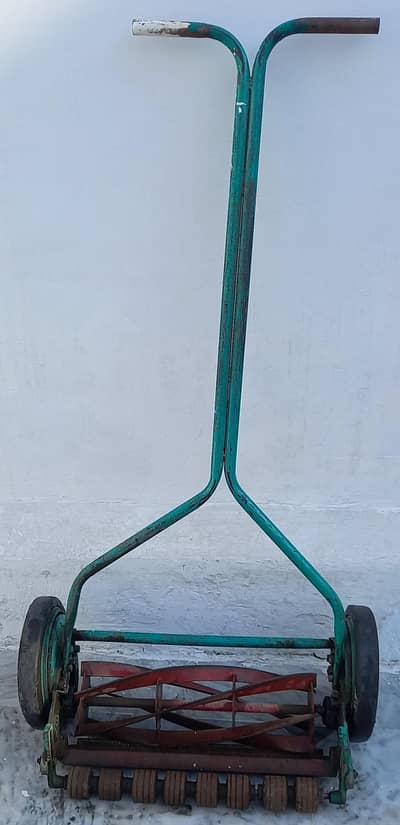 Grass Cutting Machine