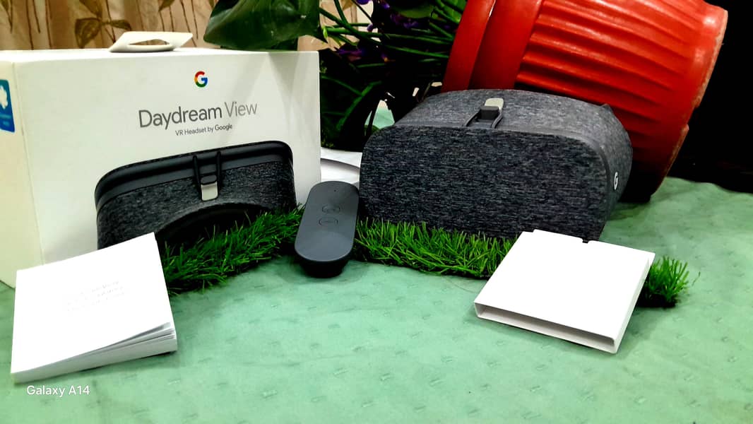 GOGLE VR HEADSET 1