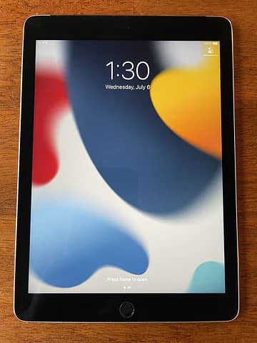 ipad Air 2 64GB gOOD Condition