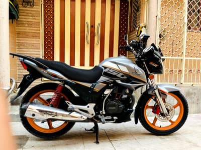 HONDA CB 150f (orange grey colour) 2022