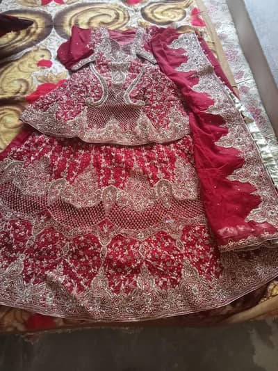 bridal lhnga for sale with hand bag
