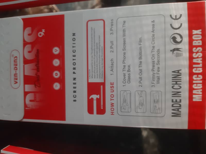 iPhone pro max  screen protector alignment tool 0