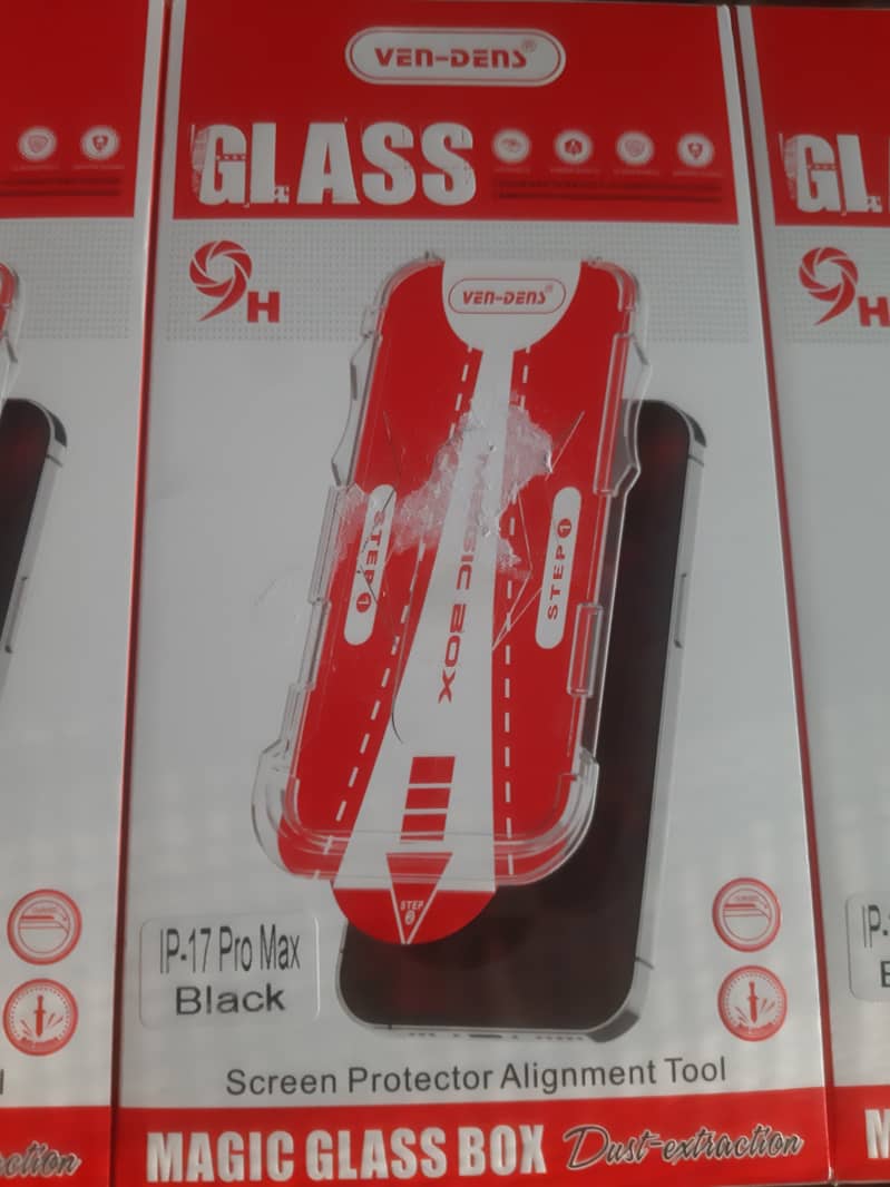 iPhone pro max  screen protector alignment tool 1