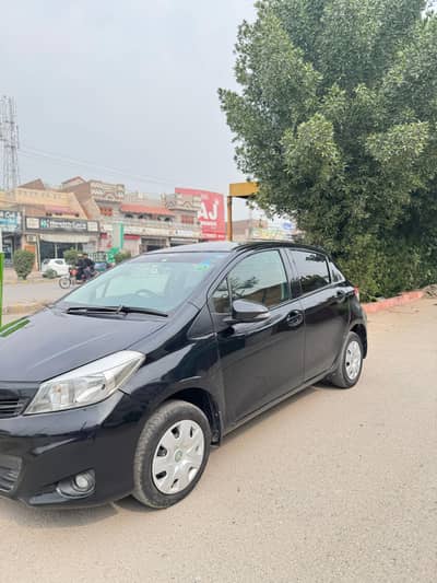 Toyota vitz 11/15