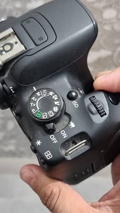 Canon 700D - With Kit Lens