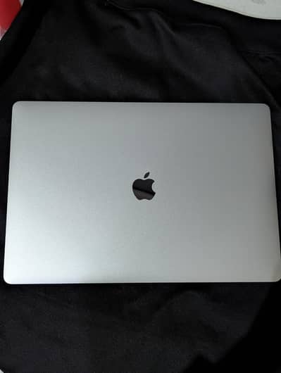 MacBook Pro 2019 16 Inch