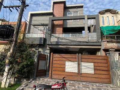 10 Marla Like New Used House For SALE Pcsir Phase 2 Johar Town