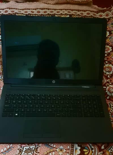 HP AMD Athlon Silver 3050u with Radeon Graphics