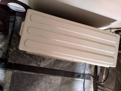 condition Good 2 years used in home  no repair brand new