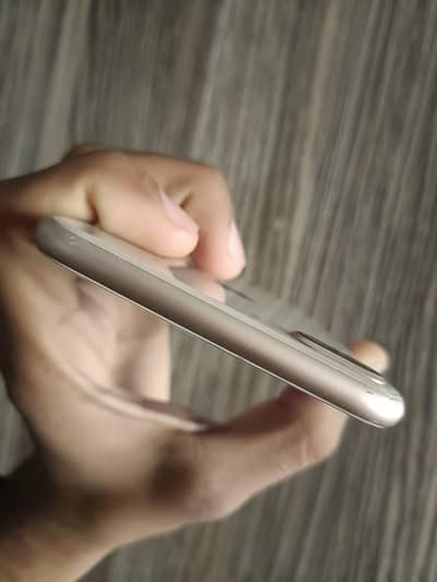 iphone 8 pluss pta official