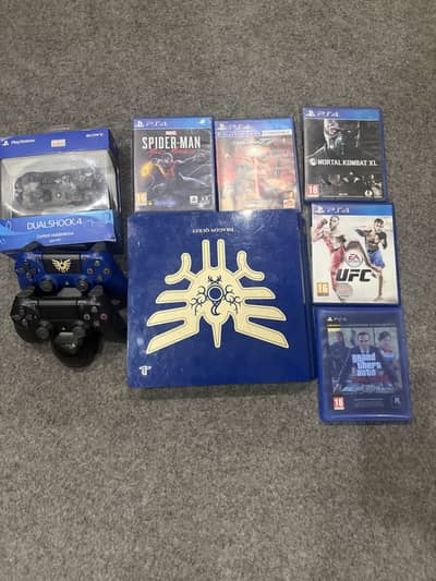 Play station 4 dragon edition slim with 2 original controllers