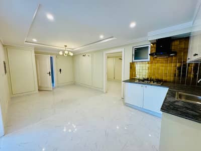 Spacious & Modern 2 Bed Apartment Bahria Town Lahore