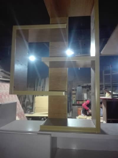 AoA I am saling dining table with six chairs urgent need cash