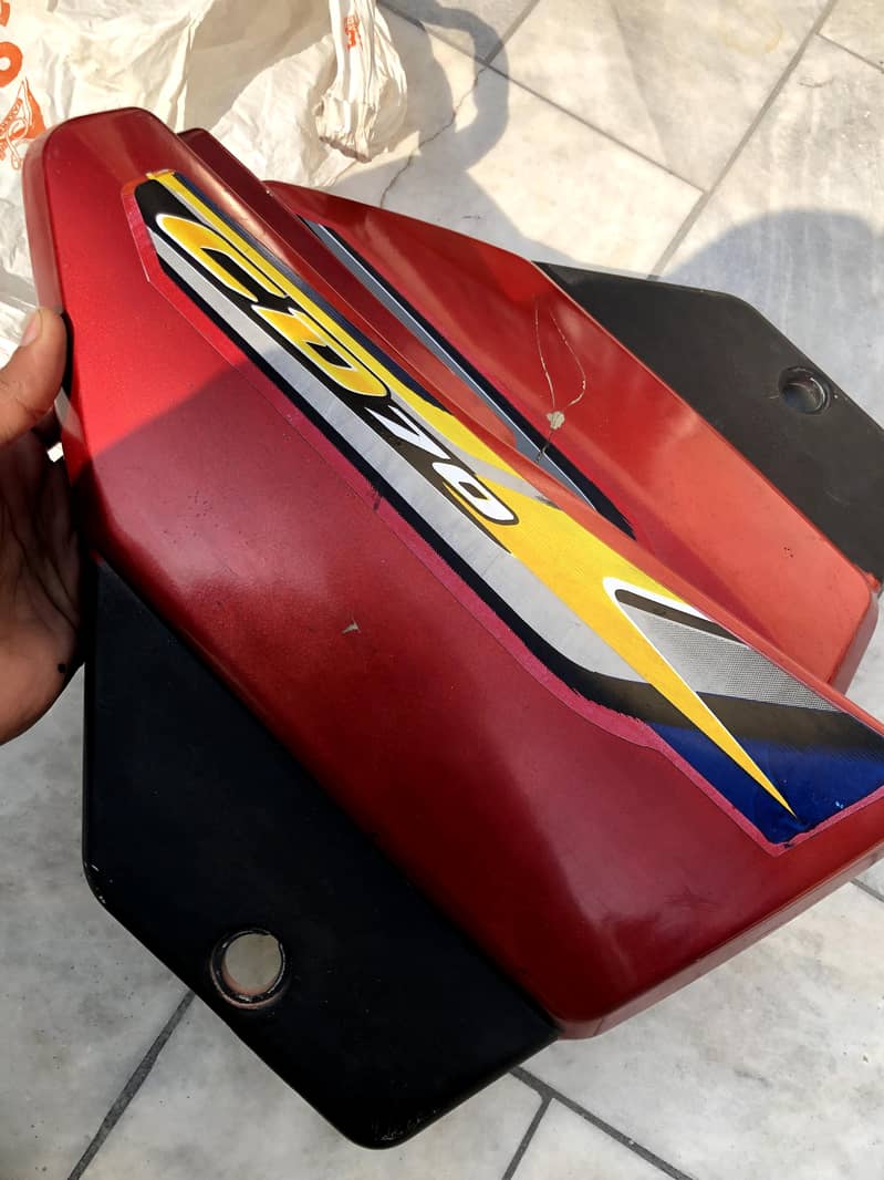 CD70cc side covers 26 model 4