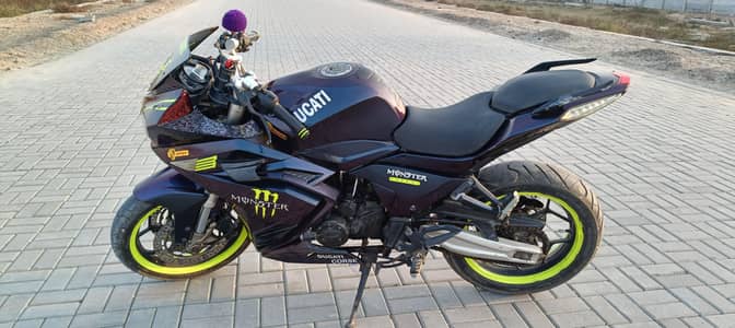 Ducati 200 cc | Model 2017 | Urgent Sale.