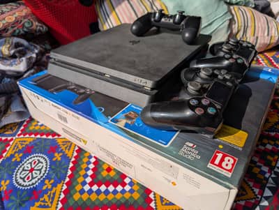 Sony PS4 Slim 1 TB, Jailbreak v11.00, used, with Box