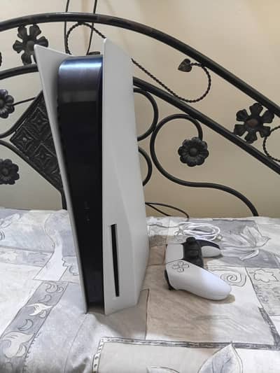 Playstation 5 Fat Disc Edition with God of war, blackmyth wukong, FC24