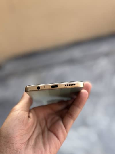 Tecno Camon 30 ( 8/256 )