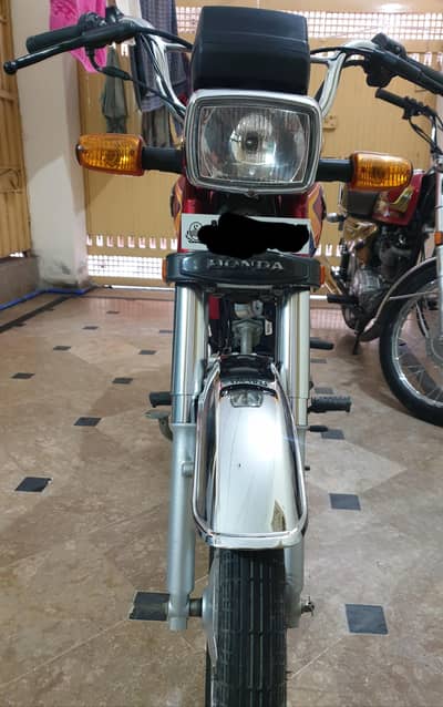 Honda CD 70 Red Colour Excellent Condition-13000km driven-