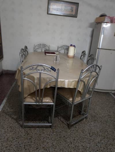 Dinning table with 8 chairs for sale