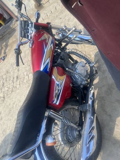 new condition me para hoa hai second sound bi fresh hai