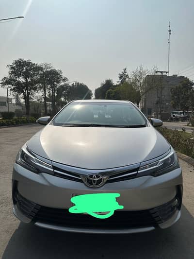 Toyota corolla Altis Grande 1.8 model 2020
