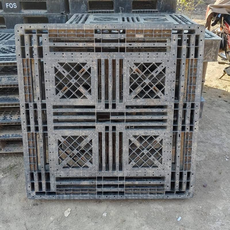 pallets 3