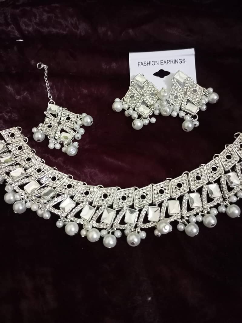 Necklace 0