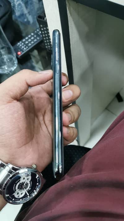 11 pro max 256 gb pta approve