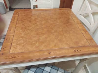 Dining table 4 chairs perfect condition