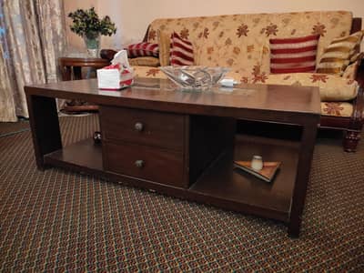 Center table with 2 side tables