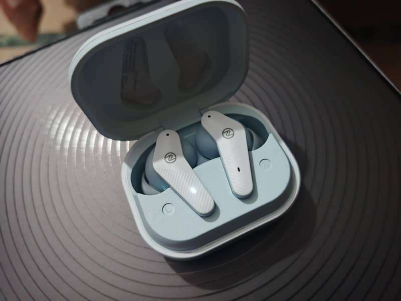 Gravity Earbuds | Zero 0