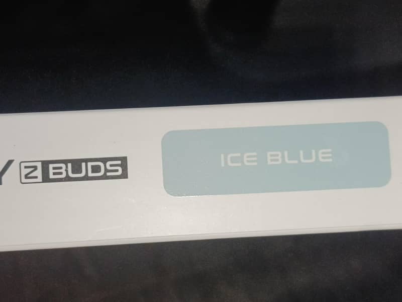 Gravity Earbuds | Zero 8