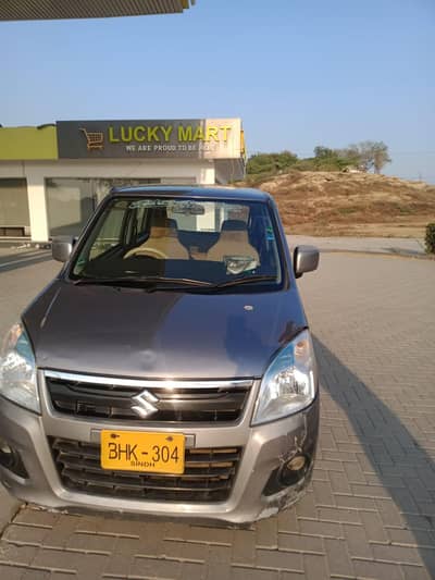 aoa im selling my home use car WagonR vxl 2017 model is very good