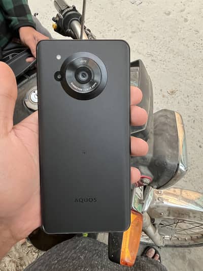 Aqoues r7 official pta approved phone exchange possible with redmagic