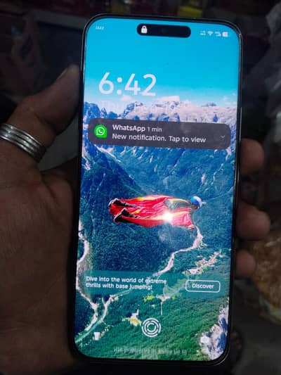 Tecno spark 40 pro plus.  8/8  256 GB