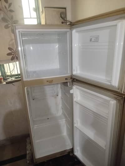 pel refrigerator fo sell