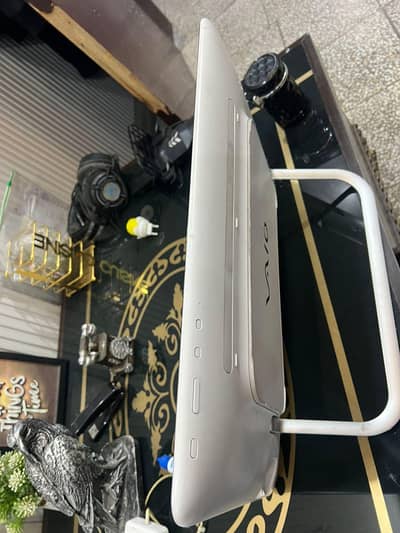 Sony Touch Intel I7 -35374  8Gb -128 GB SSD Card