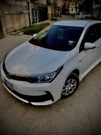 Toyota XLi Super white . 2020