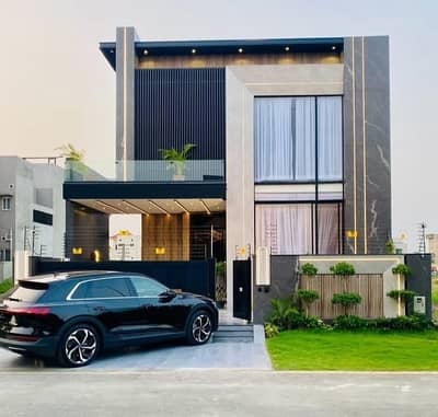 Corner Luxury Top city 10 Marla house for sale