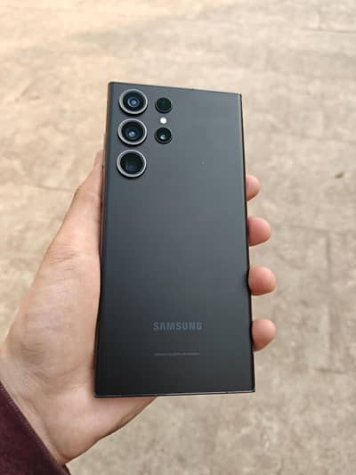 Samsung S23 Ultra 12/512, PTA Approved, minor dot