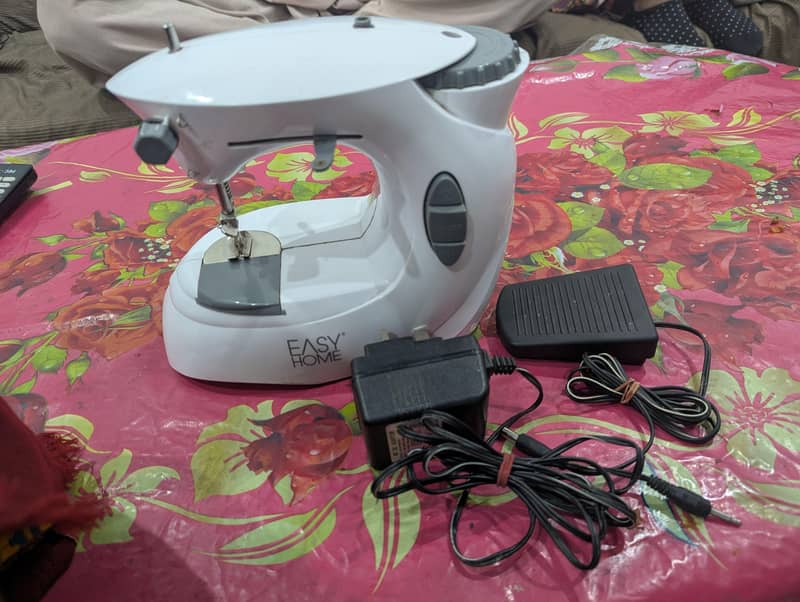Mini Sewing Machine 3