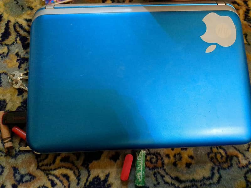 small laptop 0