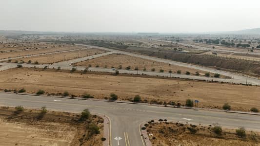 272sq yd READY TO CONSTRUCT CORNER plots FOR SALE in Precinct-34 SPORTS CITY, near RAFI CRICKET STADIUM. 15min Drive from Main Gate of Bahria Town Karachi. LONG TERM INVESTOR OPPORTUNITY.