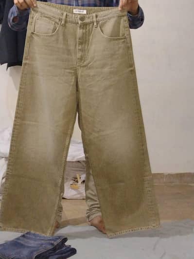 Brand new baggy and skinny jeans